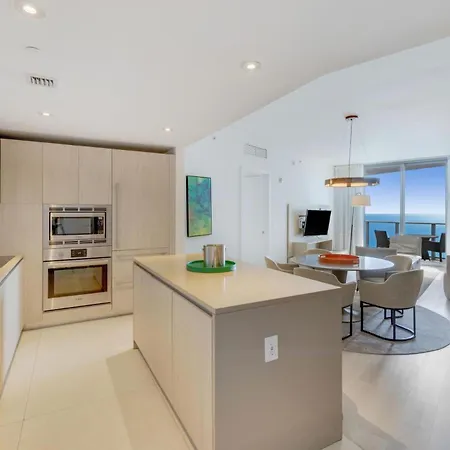 2 Bedroom Beach Condo Stunning Views! Miami Hallandale Beach Exterior photo