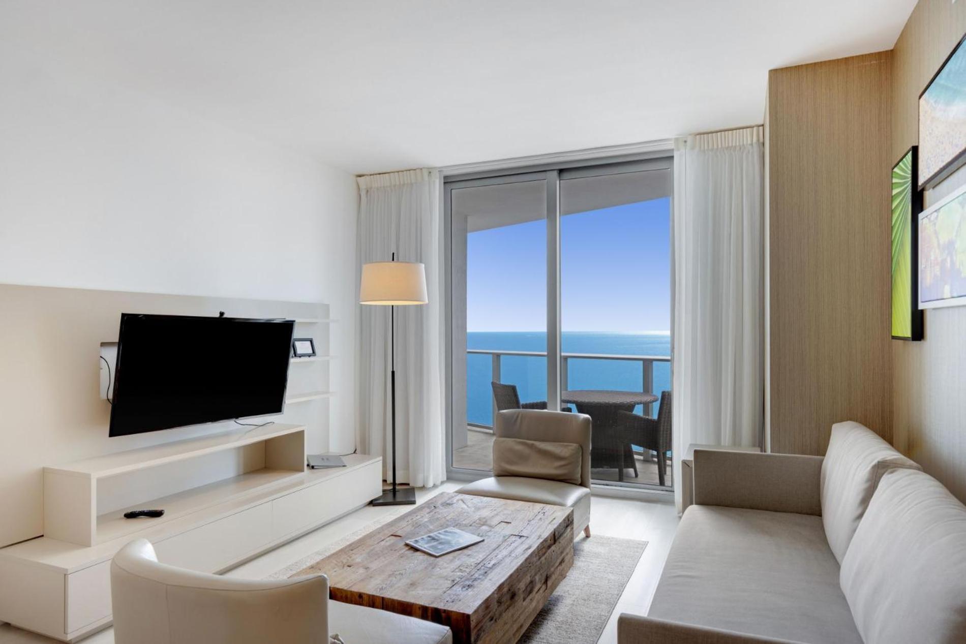 2 Bedroom Stunning Views! Miami * Hallandale Beach